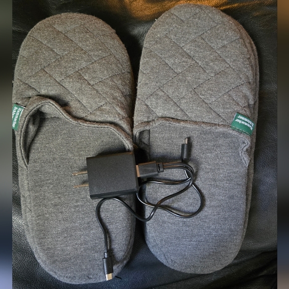 Hammacher Schlemmer Shoes - Hammacher Schlemmer Heated Slide Slippers szL color Gray